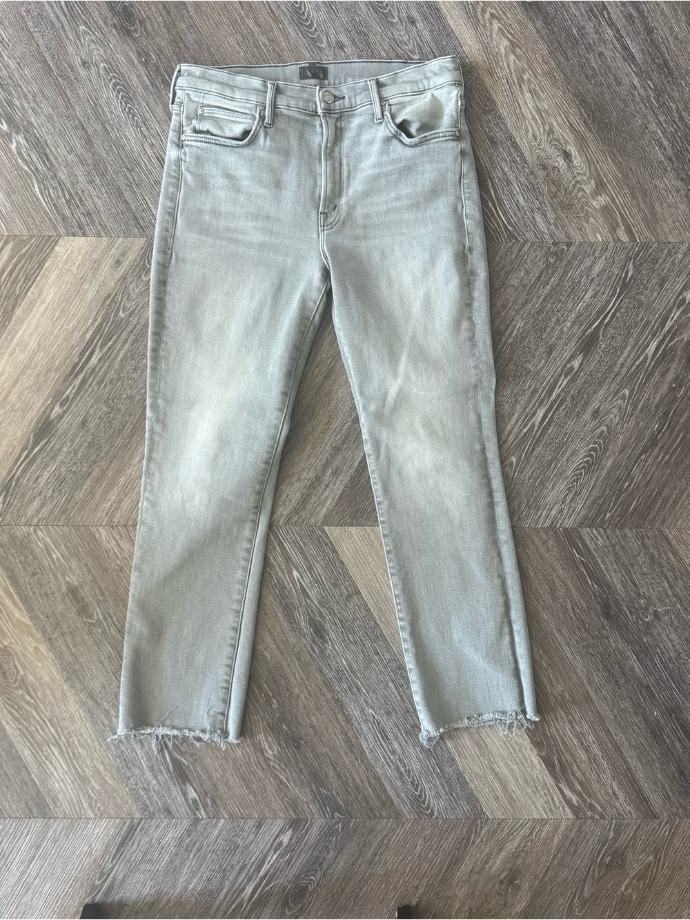 MOTHER The Rascal Ankle Fray Jeans in Noted Gray Size 31 - Picture 4 of 12